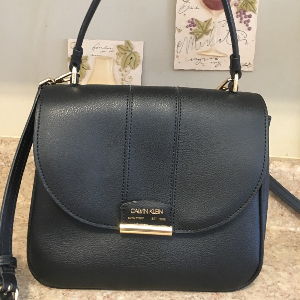 CALVIN KLEIN black classic handbag/ crossbody purse